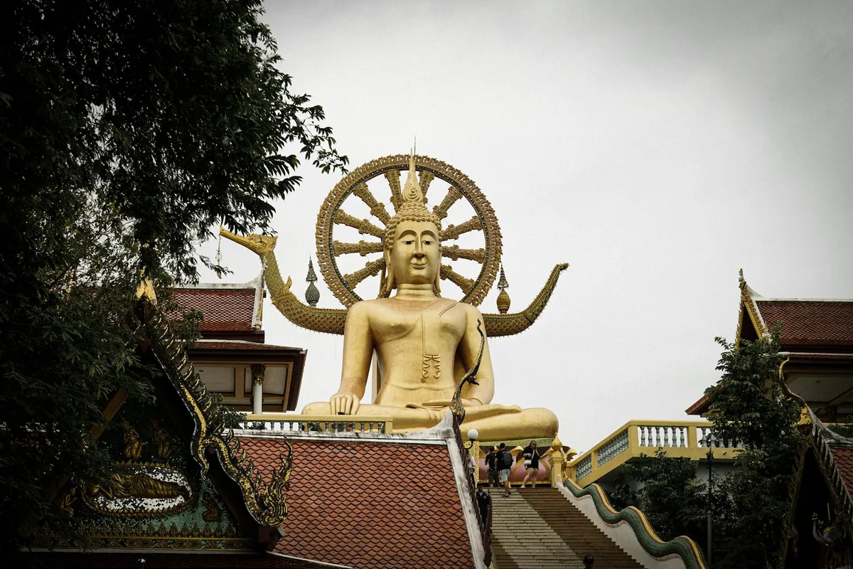 Explore the stunning architecture of Big Buddha Temple, a symbol of peace in Koh Samui, Thailand.