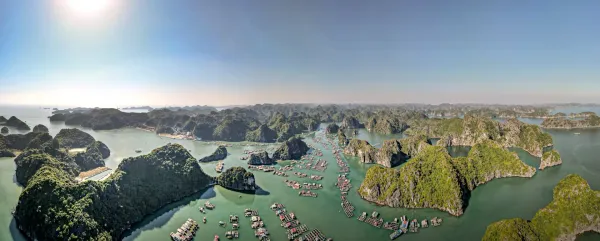 Explore in Ha Long Bay