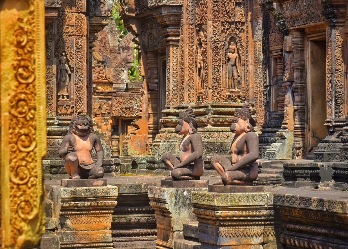 Banteay Srei Temple view 1