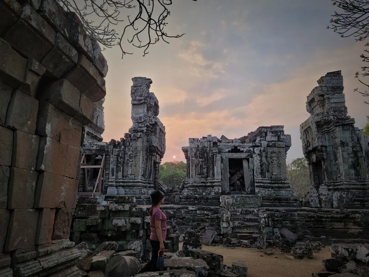 Banteay Srei Temple feature