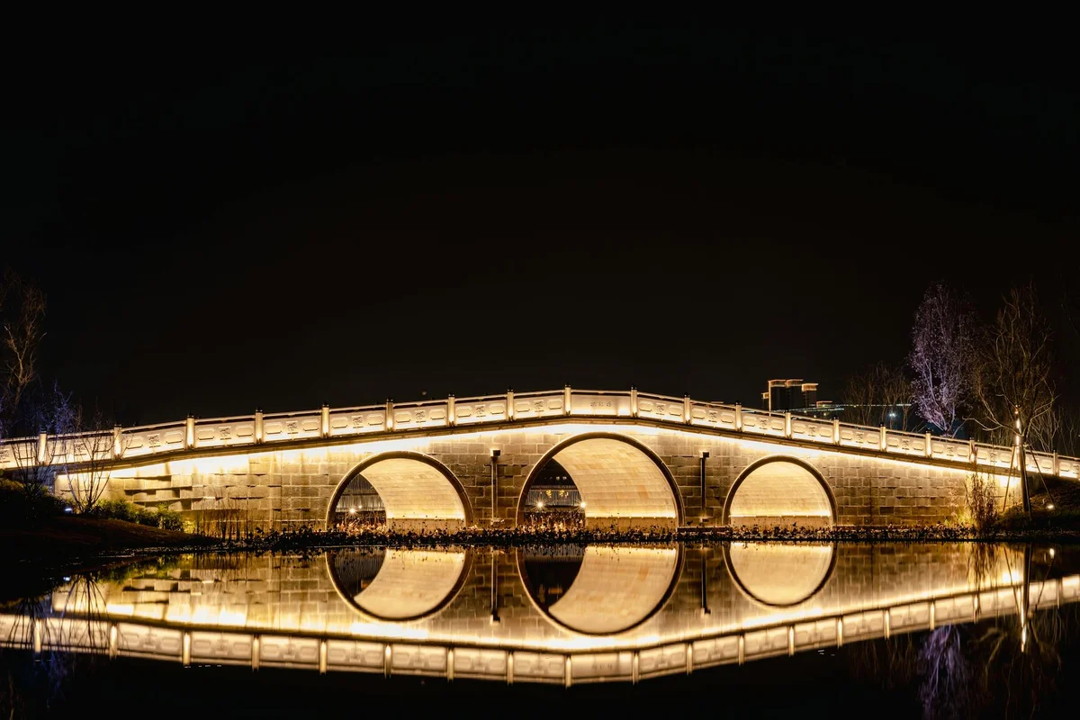 Tiexiang Temple Water Street feature