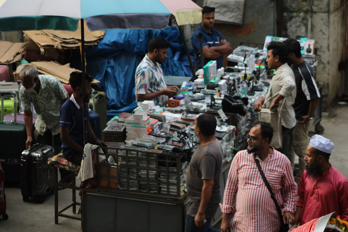 Apliu Street Flea Market feature