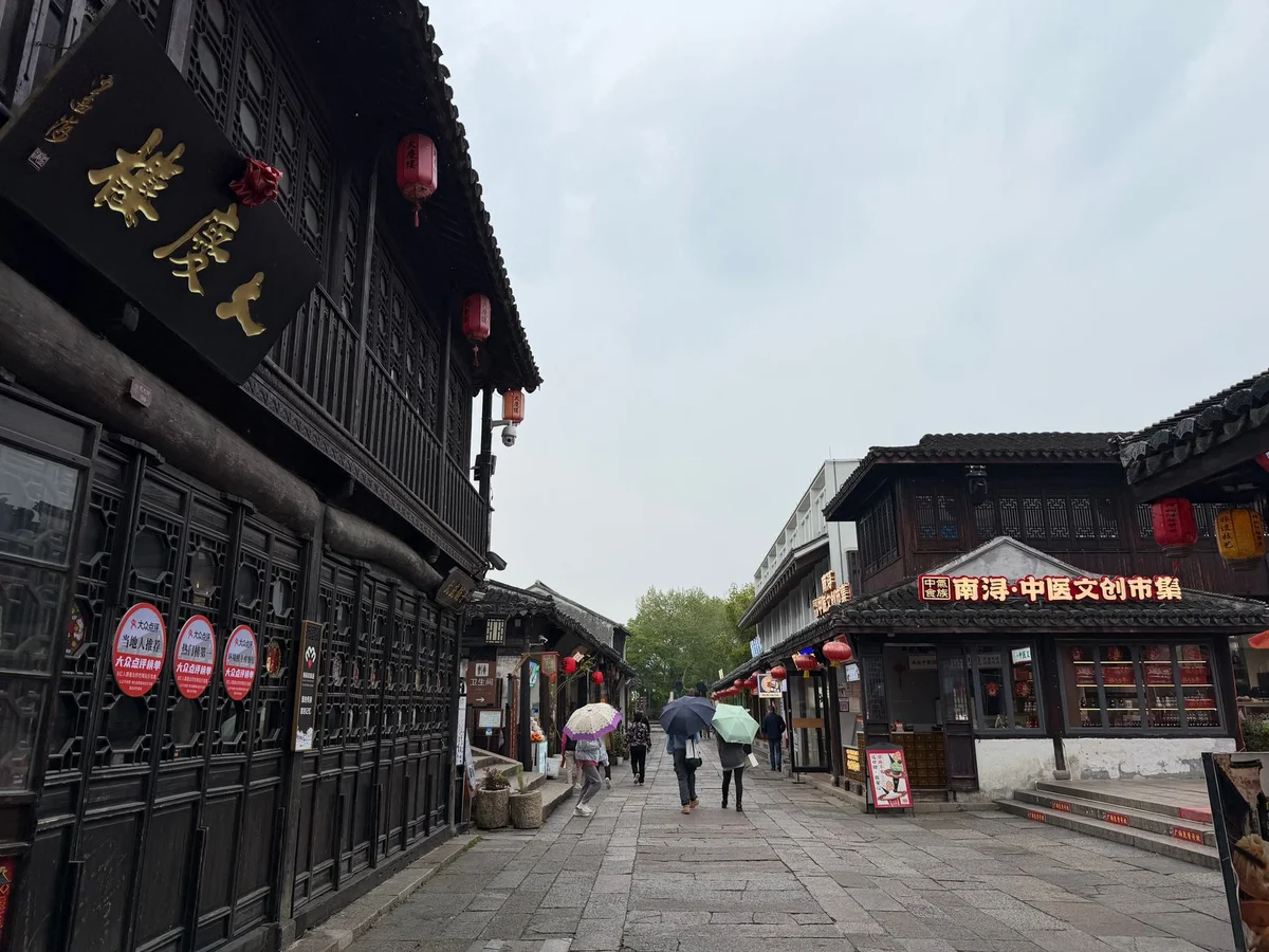 Dafo Temple view 2
