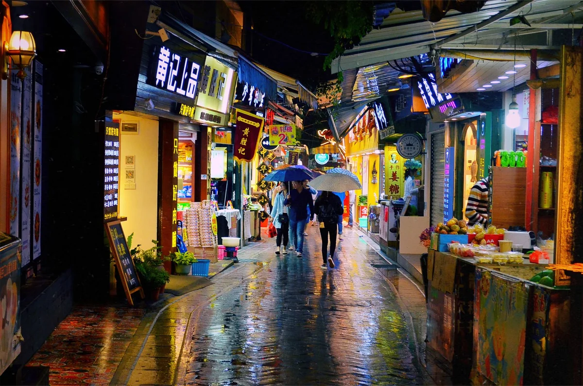 Dongmen Pedestrian Street view 1