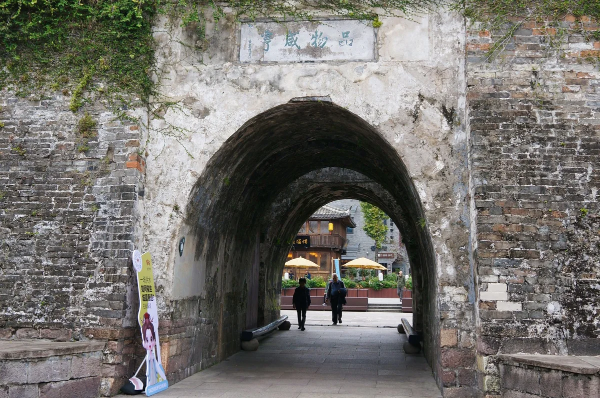 East West Alley view 2