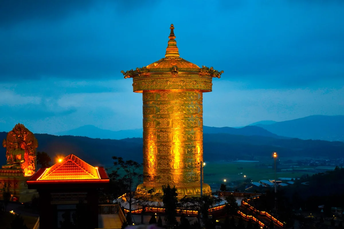 Lama Temple feature