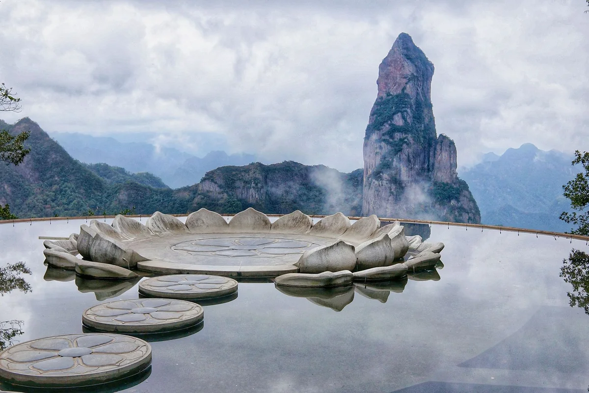 Lingyin Temple view 1