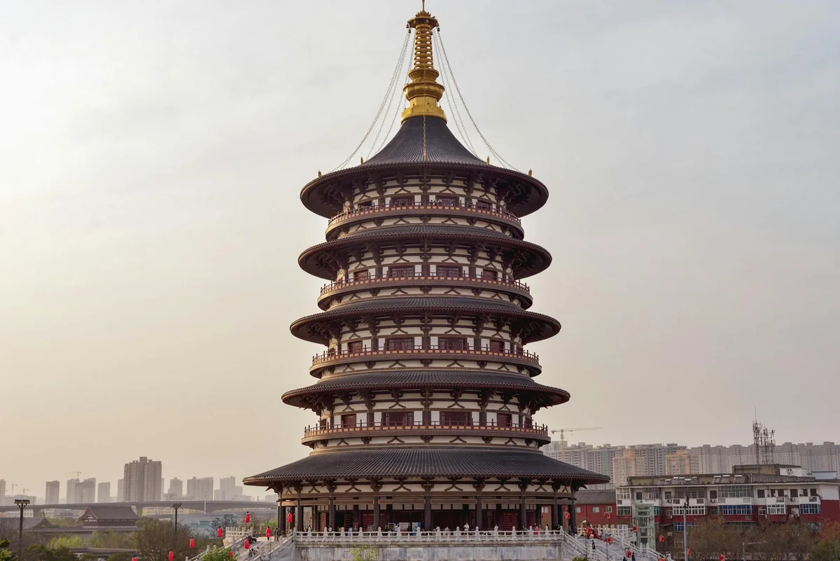Longhua Temple feature