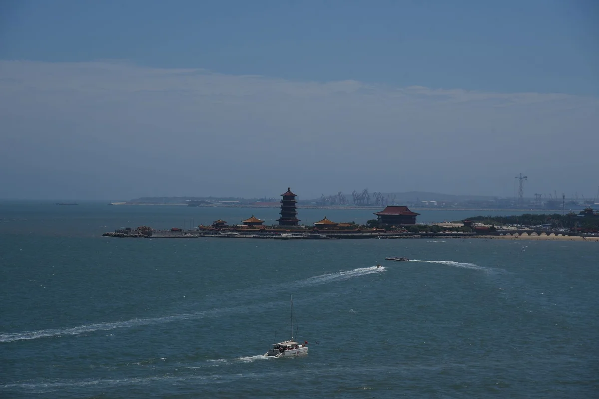 Rose Coast feature