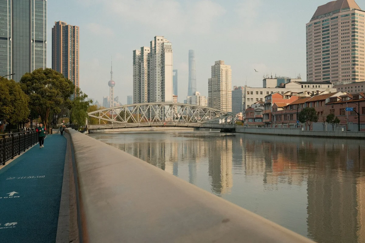 Suzhou Creek view 1