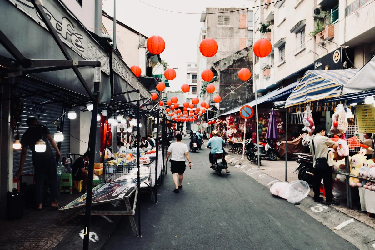 Temple Street Night Market feature
