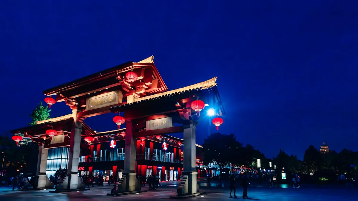 Temple Street Night Market view 1