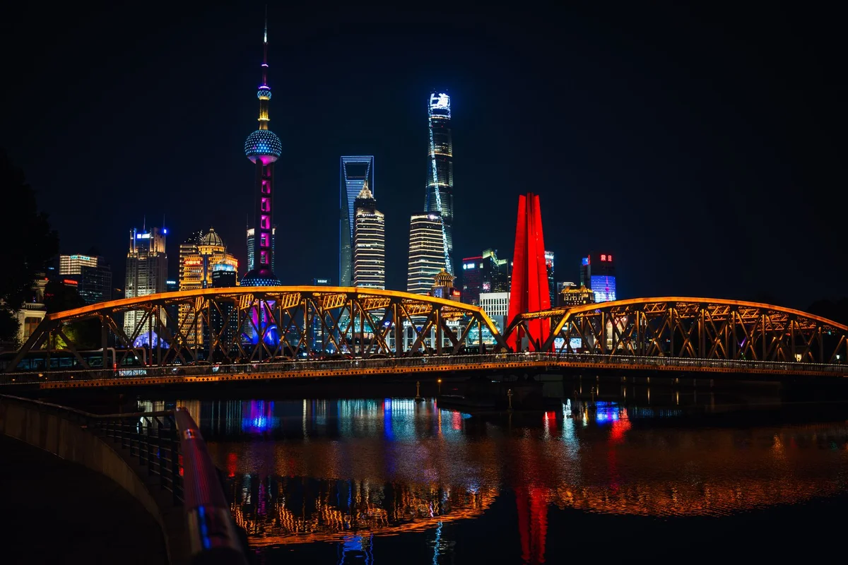 Waibaidu Bridge feature