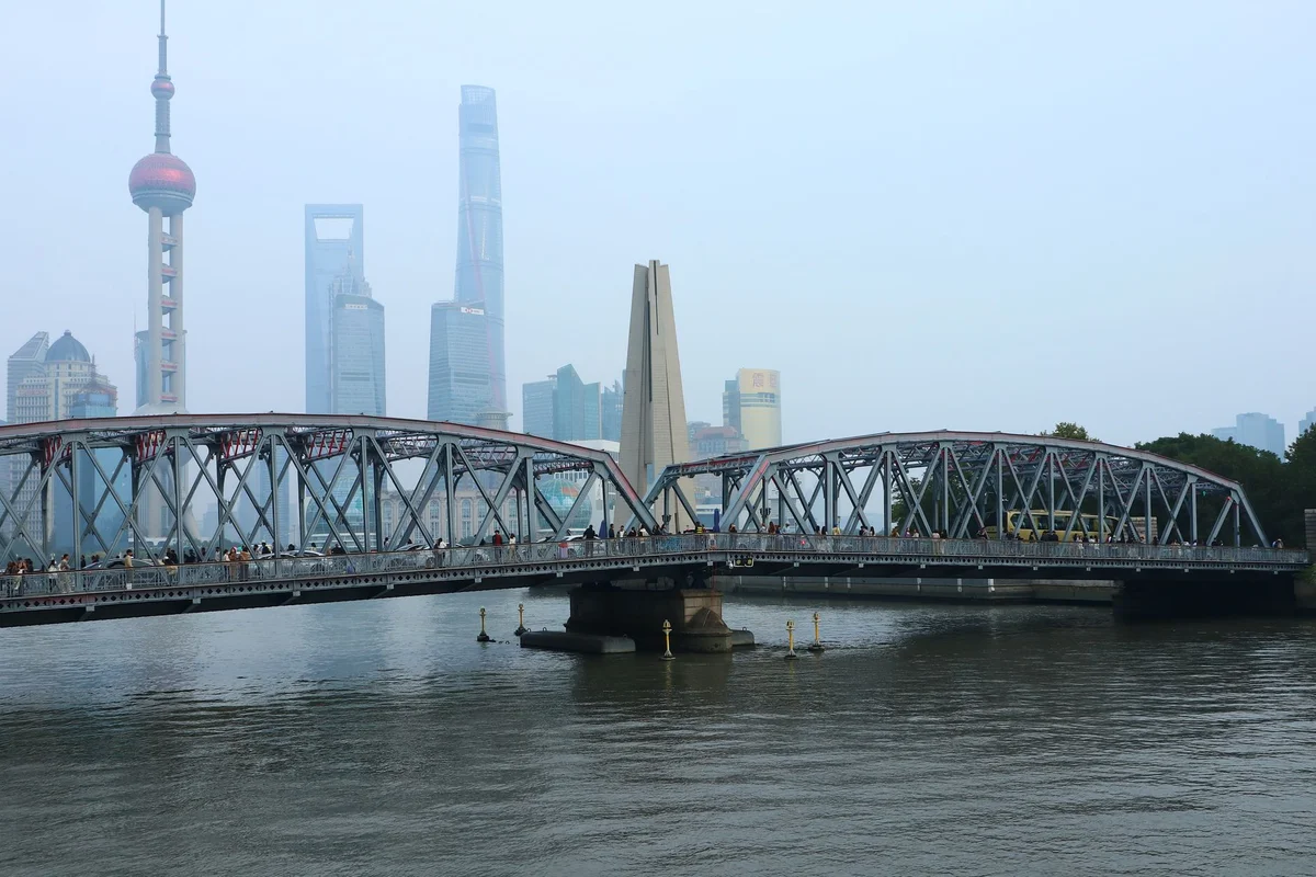 Waibaidu Bridge view 2