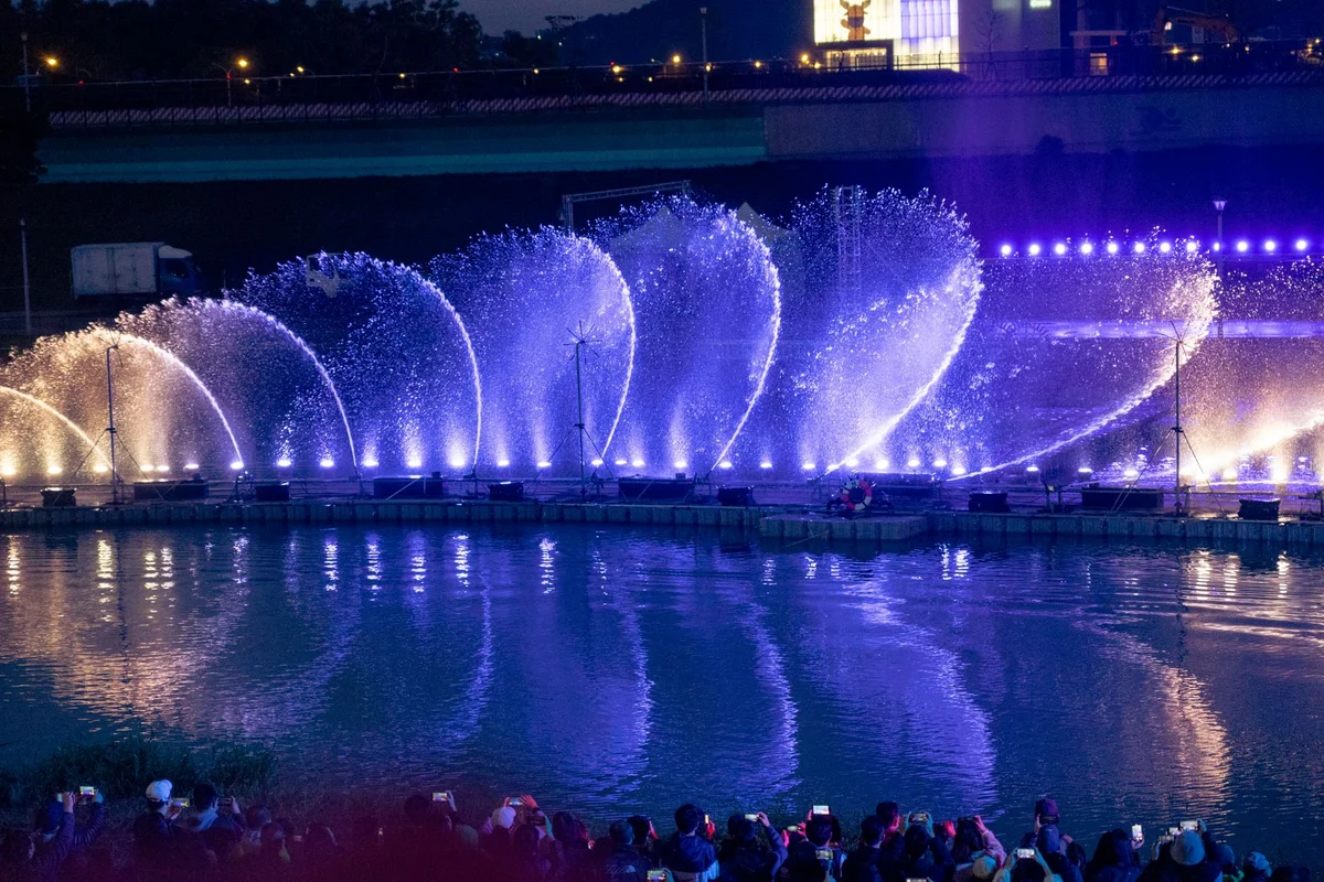 Wynn Palace Fountains view 1