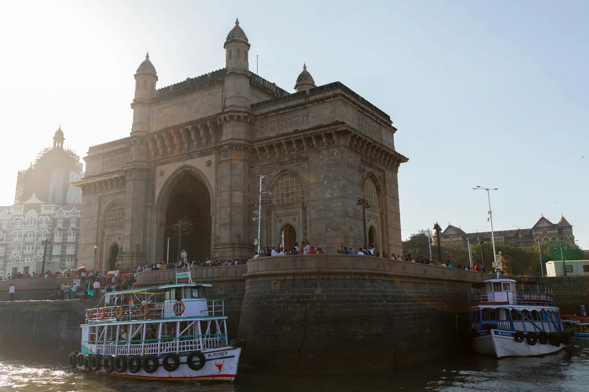 Colaba Causeway view 1