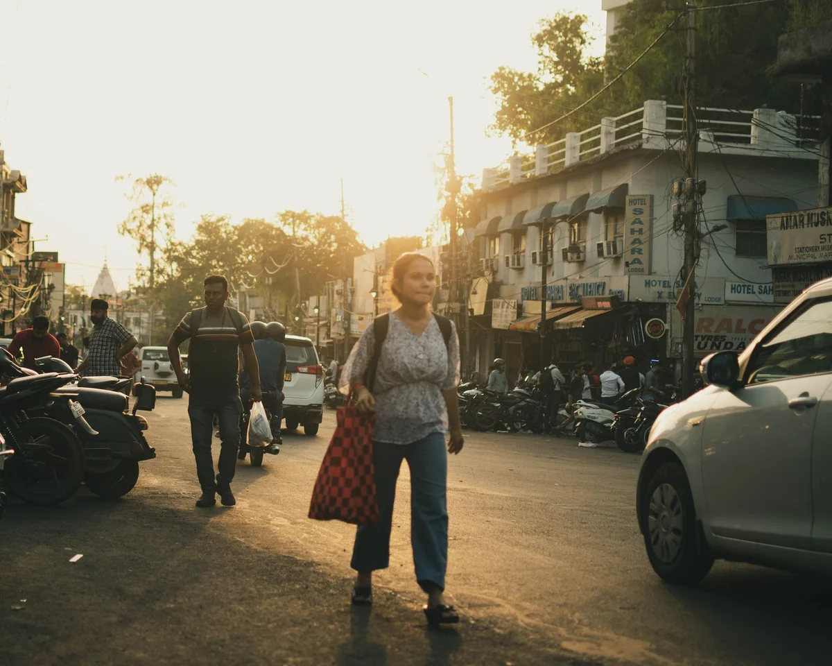 Colaba Causeway view 2