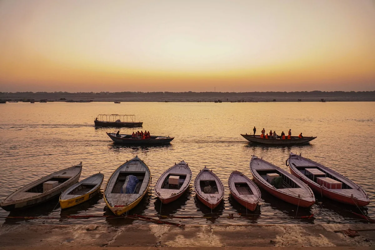 Dashashwamedh Ghat view 1