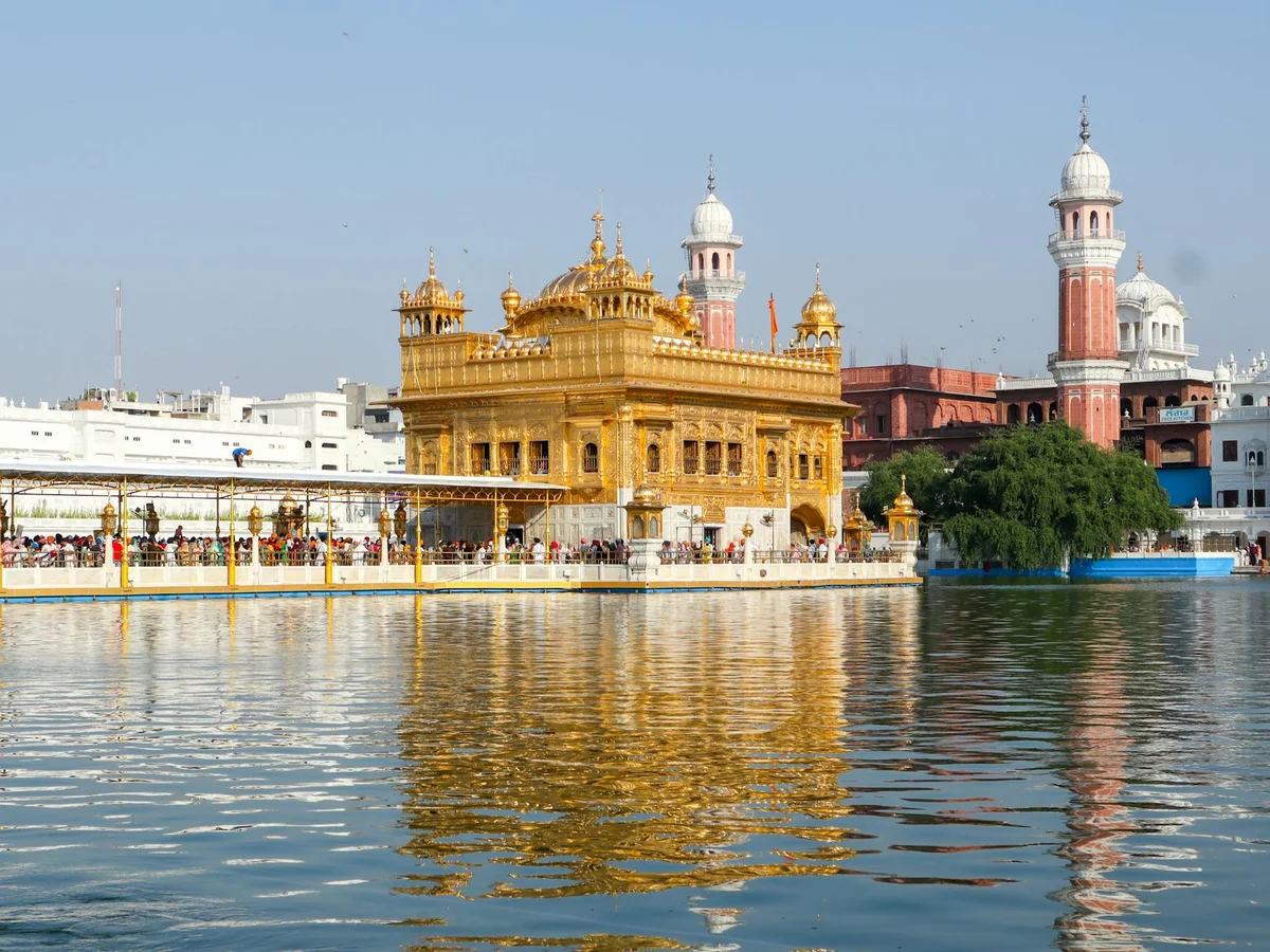 Gurudwara Bangla Sahib view 1