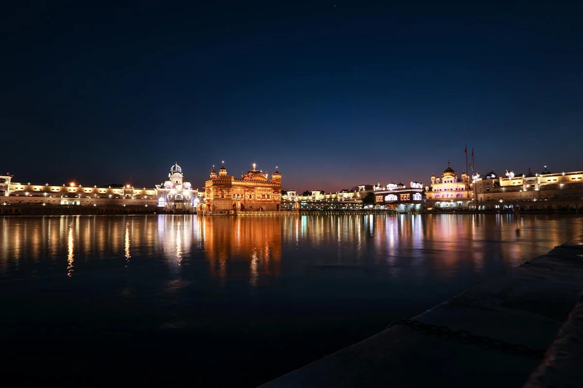 Gurudwara Bangla Sahib view 2