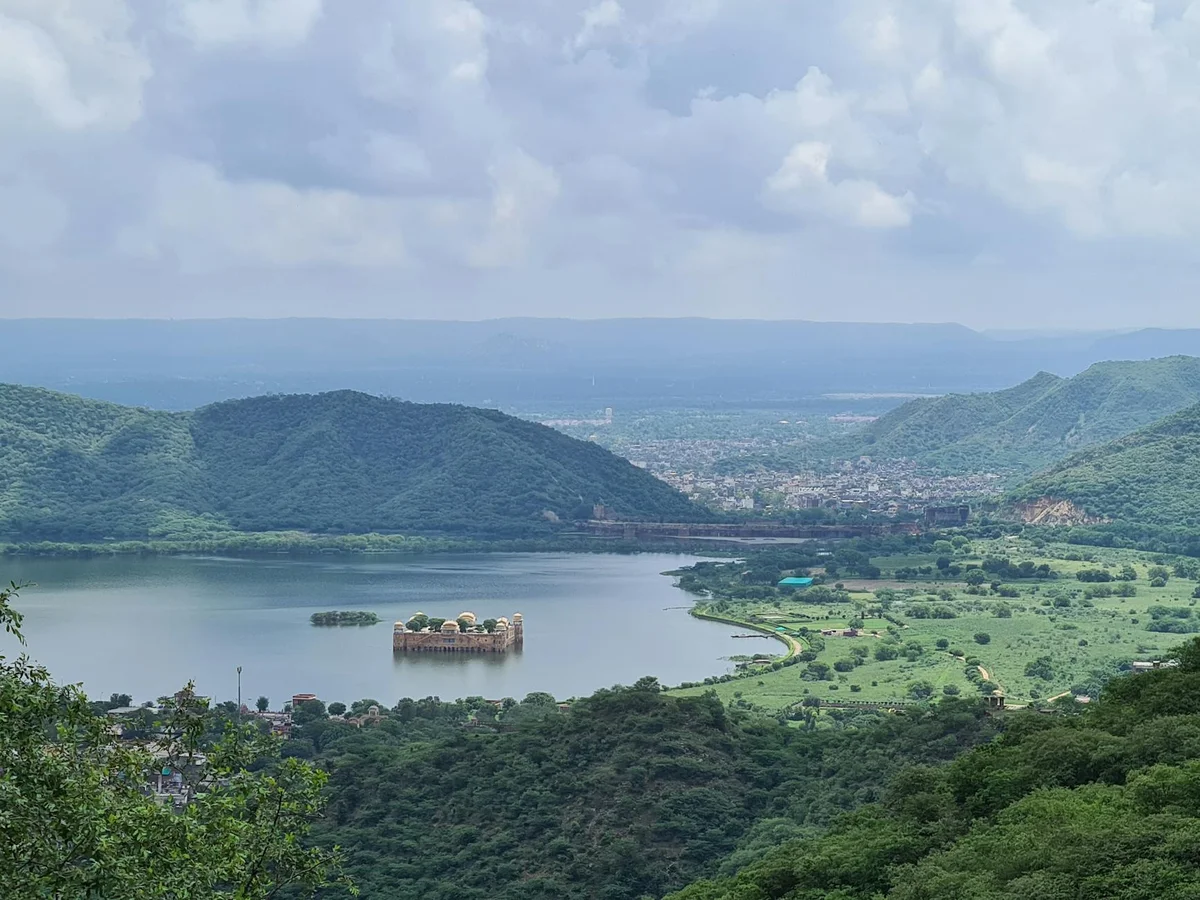 Jal Mahal feature