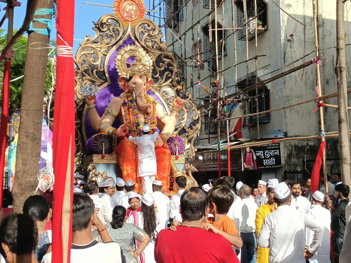Siddhivinayak Temple view 2