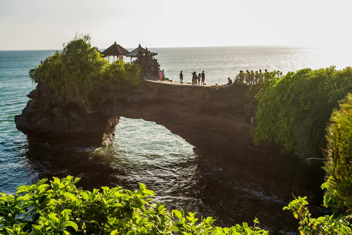 Batu Bolong Temple view 1