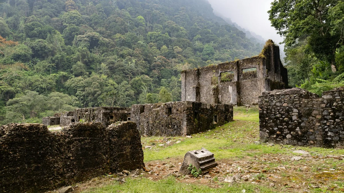 Bojongmenje Temple feature