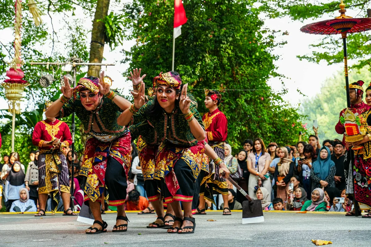 Saung Angklung Udjo feature
