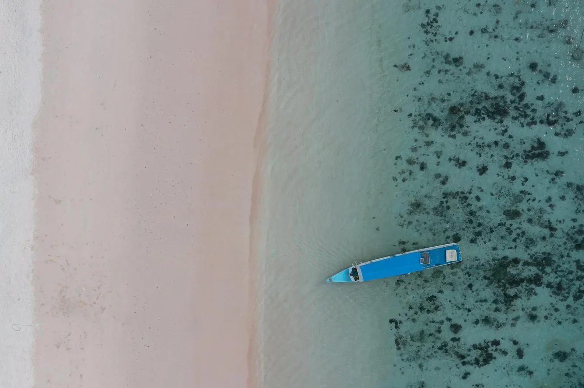 Pink Beach feature
