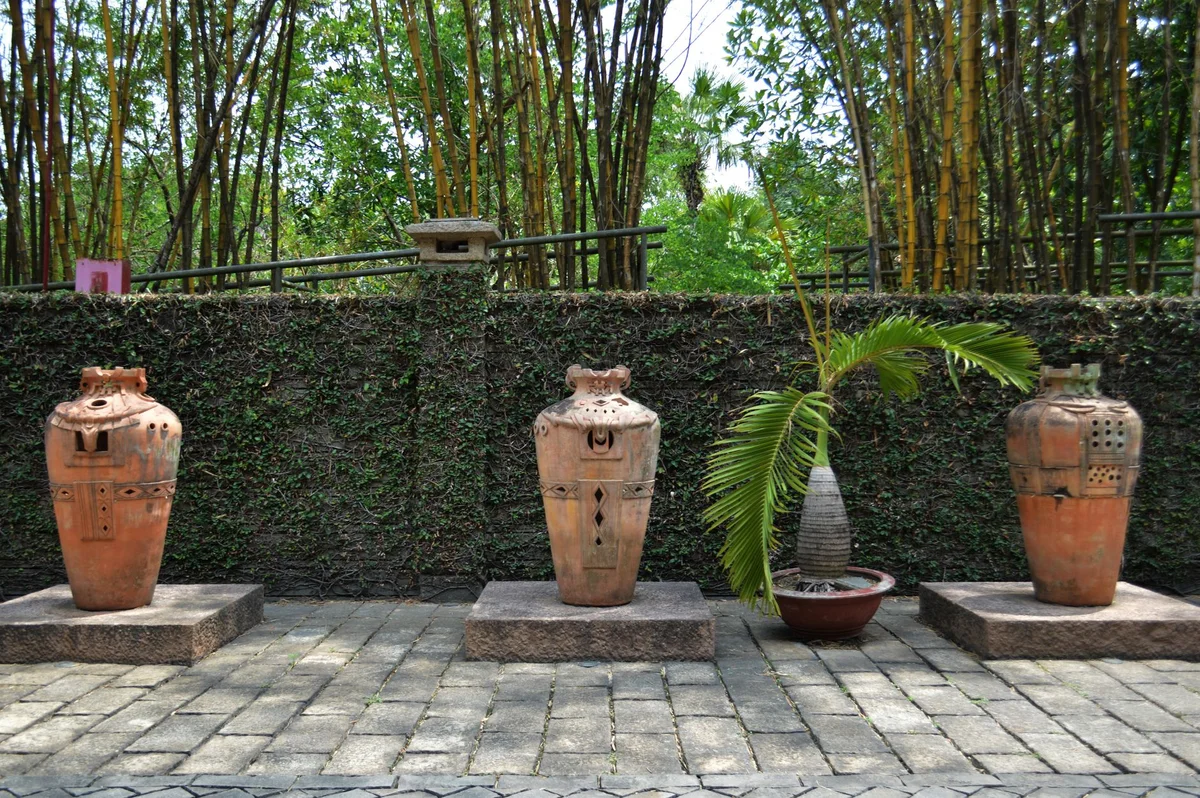 Kasongan Pottery Village feature