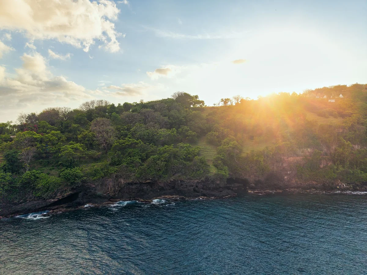 Malimbu Cliff Viewpoint feature