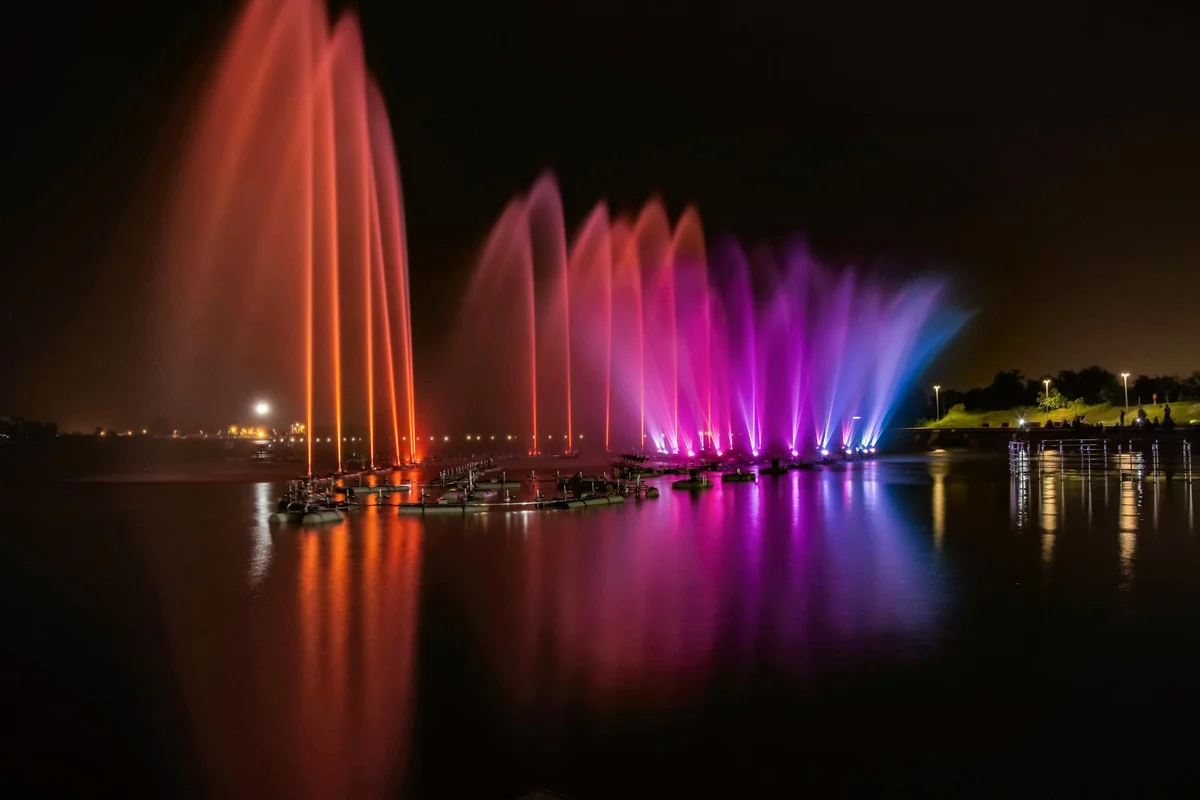 Canal City Hakata feature