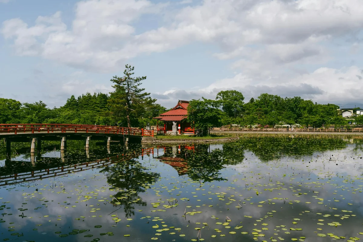Dazaifu Tenmangu Shrine feature