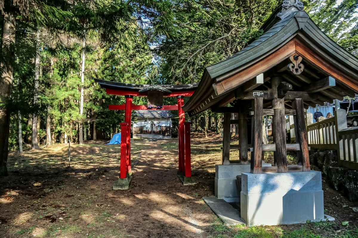 Kurumazaki Shrine feature