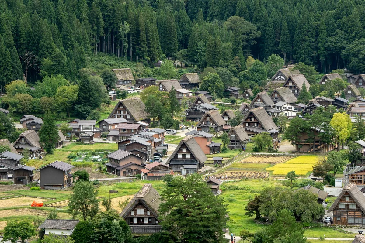 Shirakawa-go Day Trip from Nagoya feature