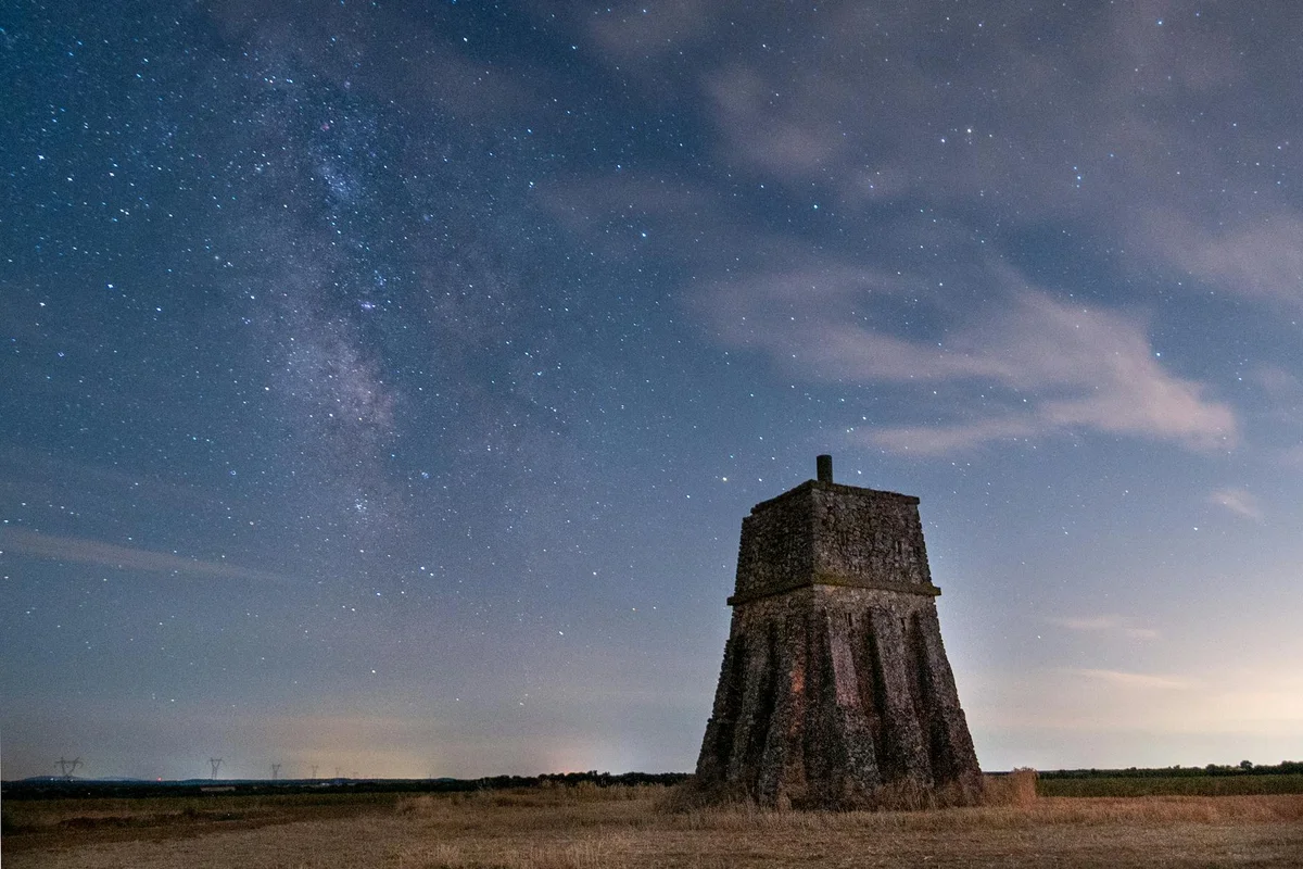 Ishibutai Tumulus feature