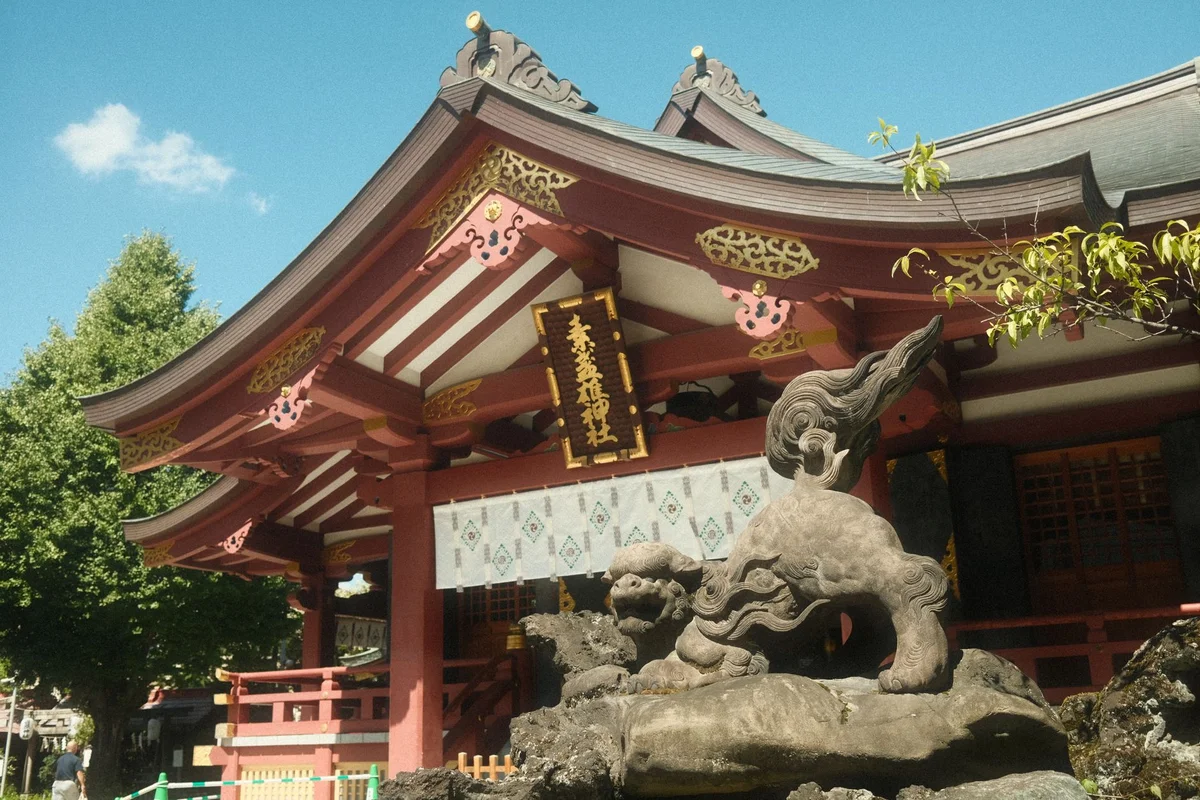 Nezu Shrine view 1