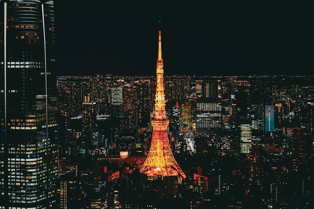 Tokyo Tower feature