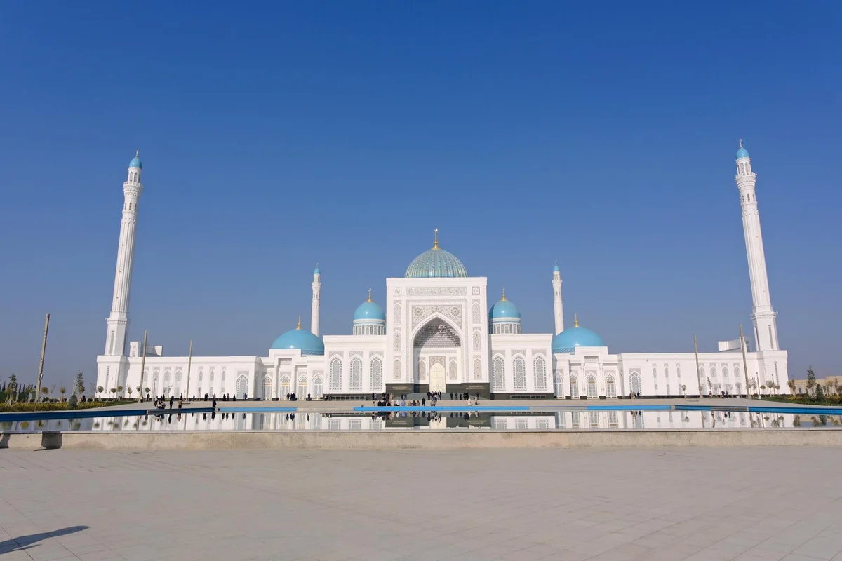 Hazret Sultan Mosque view 2