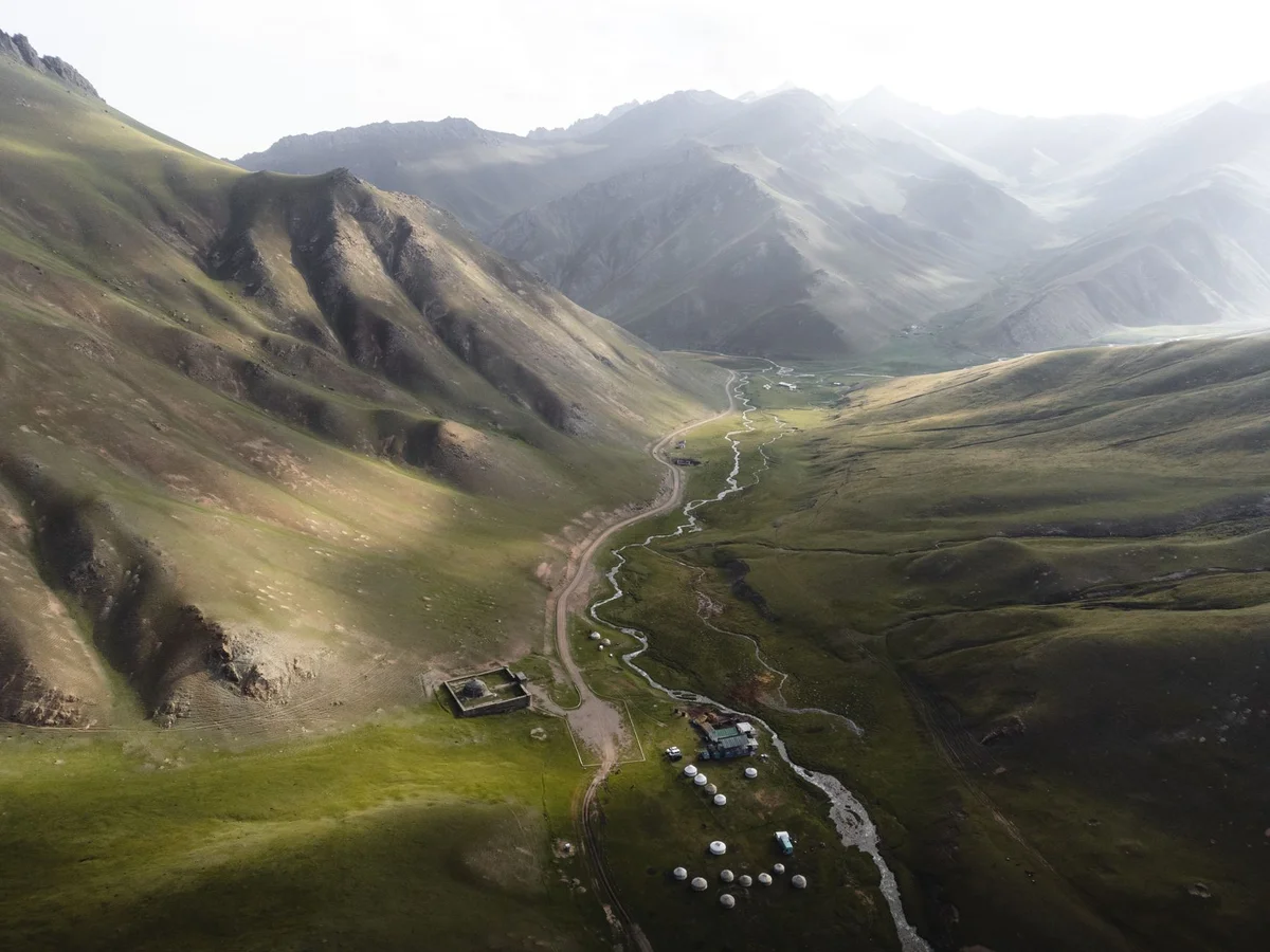 Altyn Arashan Valley feature