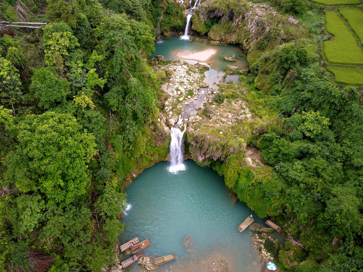 Kuang Si Falls feature