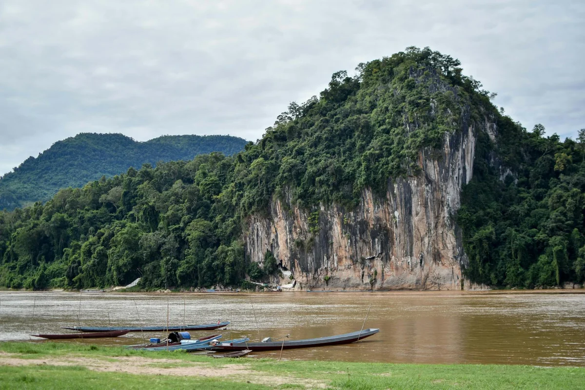 Pak Ou Caves feature