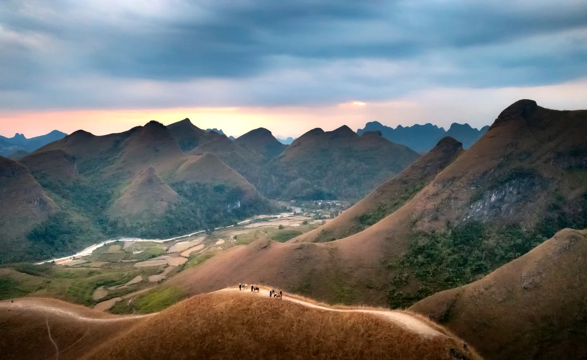 Mount Phousi feature