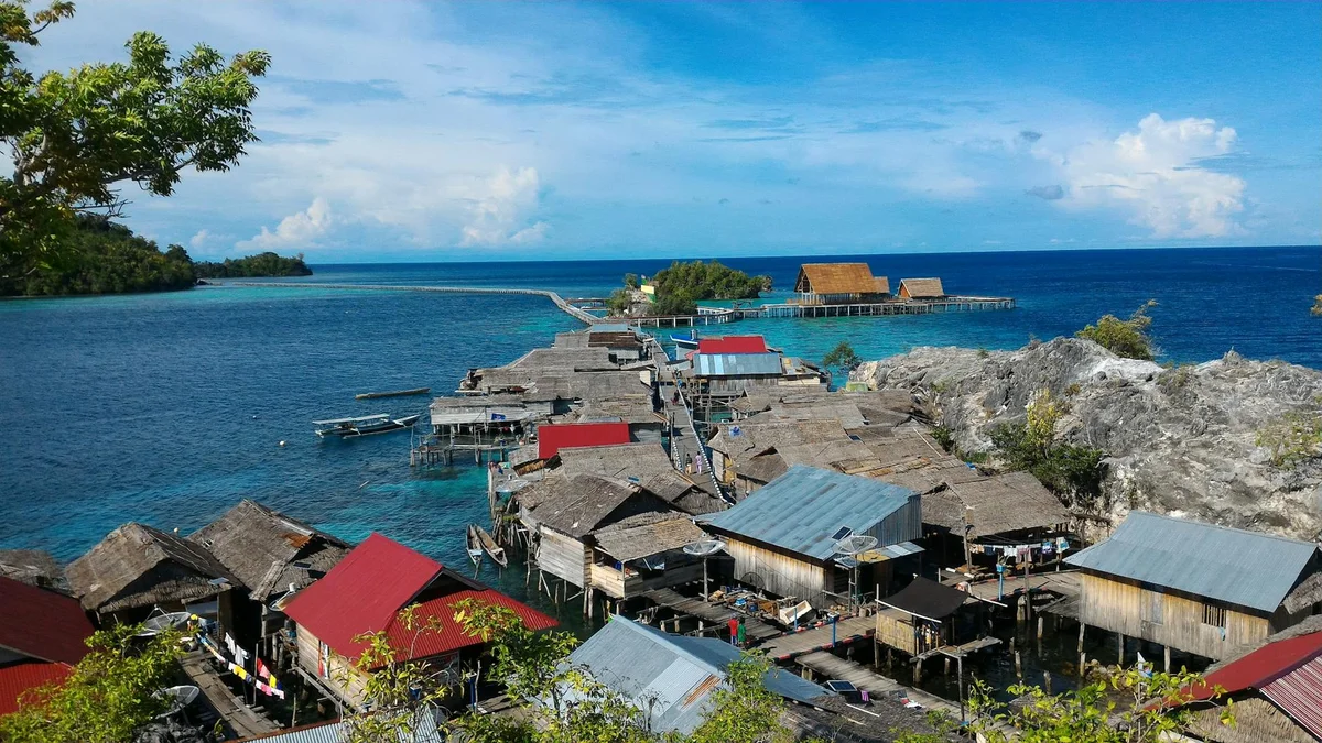 Gaya Island view 2
