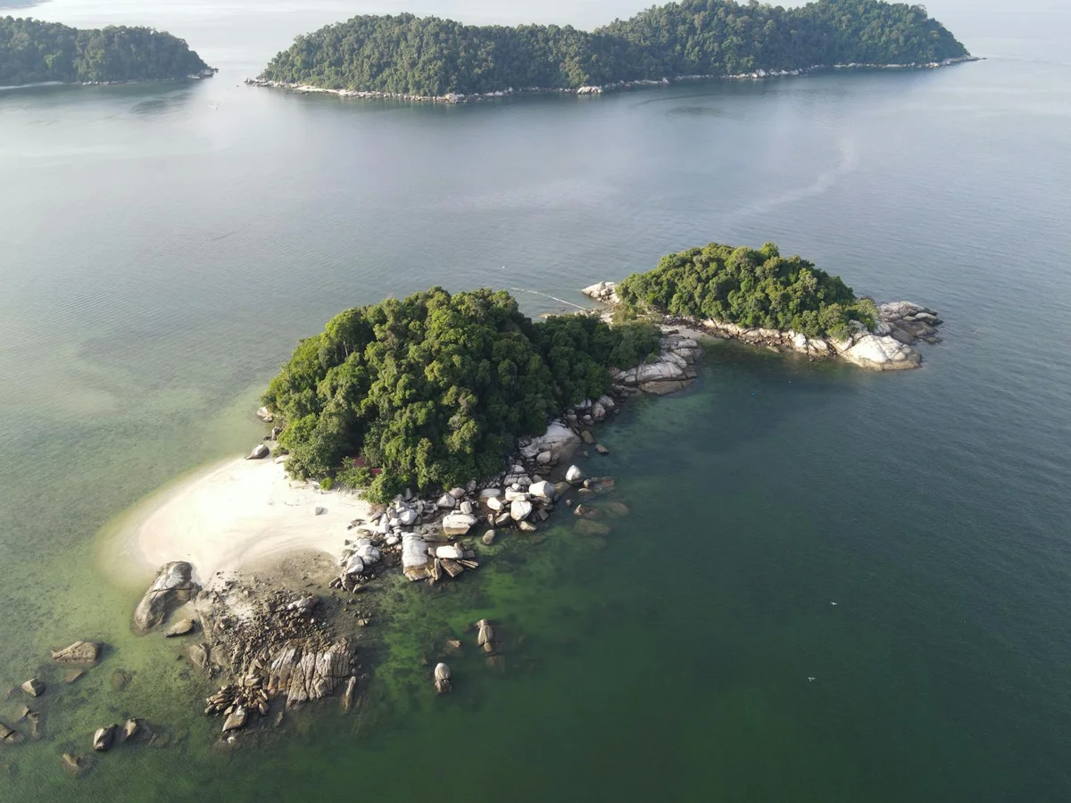 Island Hopping at Tunku Abdul Rahman Park feature