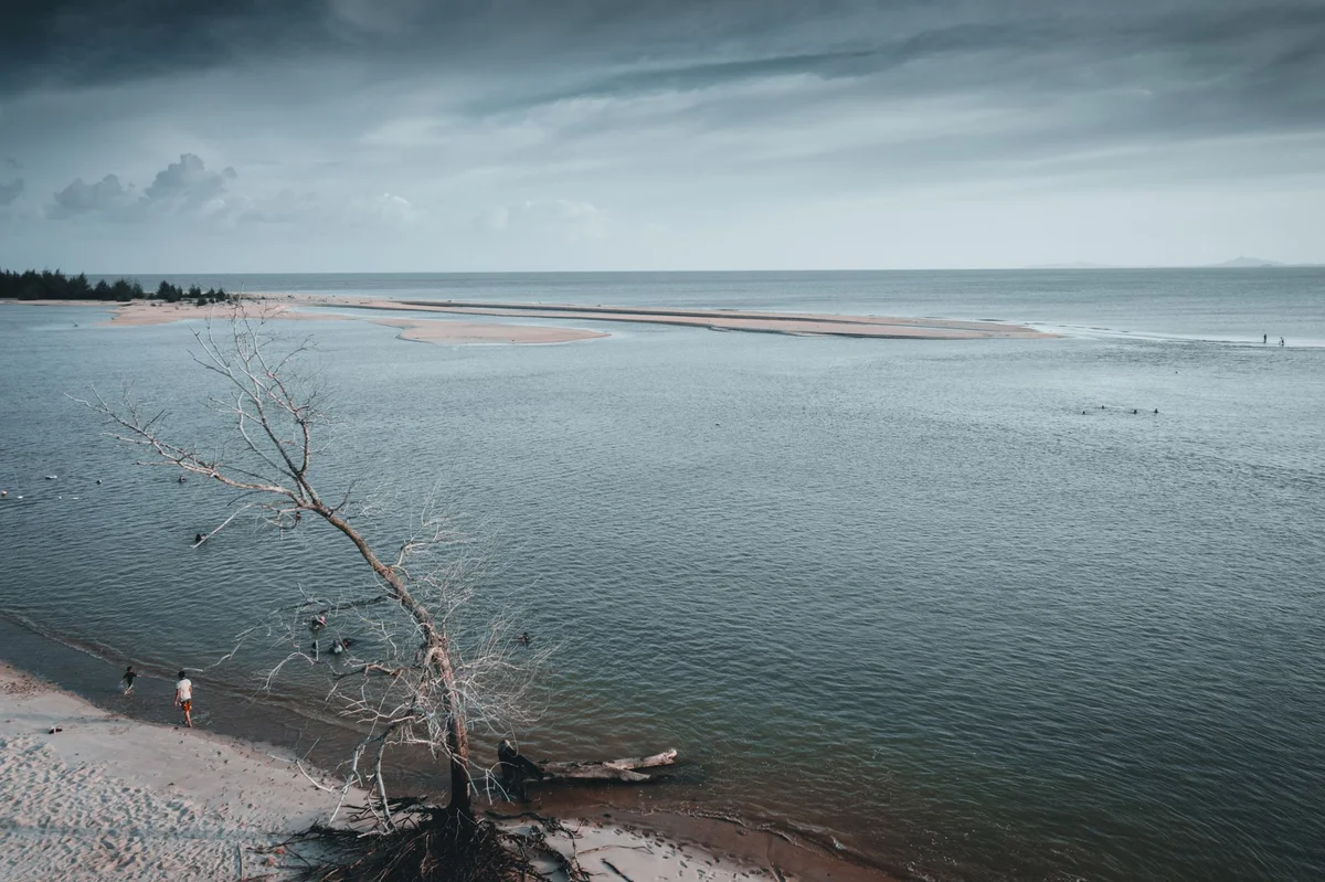Pantai Beringin view 1