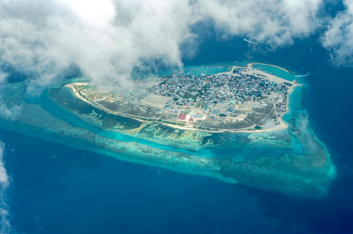 Maafushi Island feature