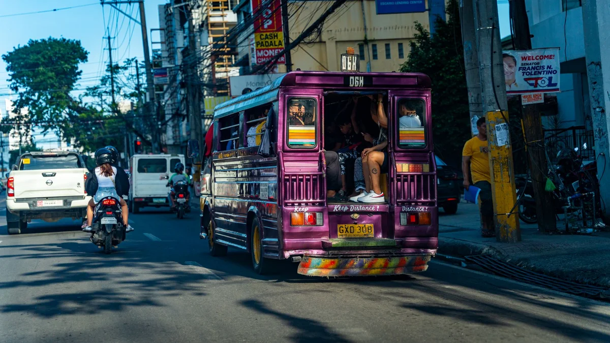 Colon Street feature