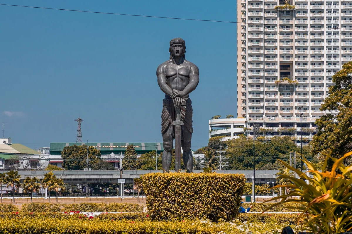 Lapu-Lapu Shrine view 2